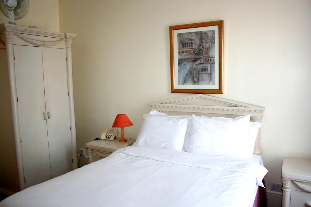 Ilfracombe House Hotel - Near Cliffs Pavilion Southend-on-Sea Ruang foto