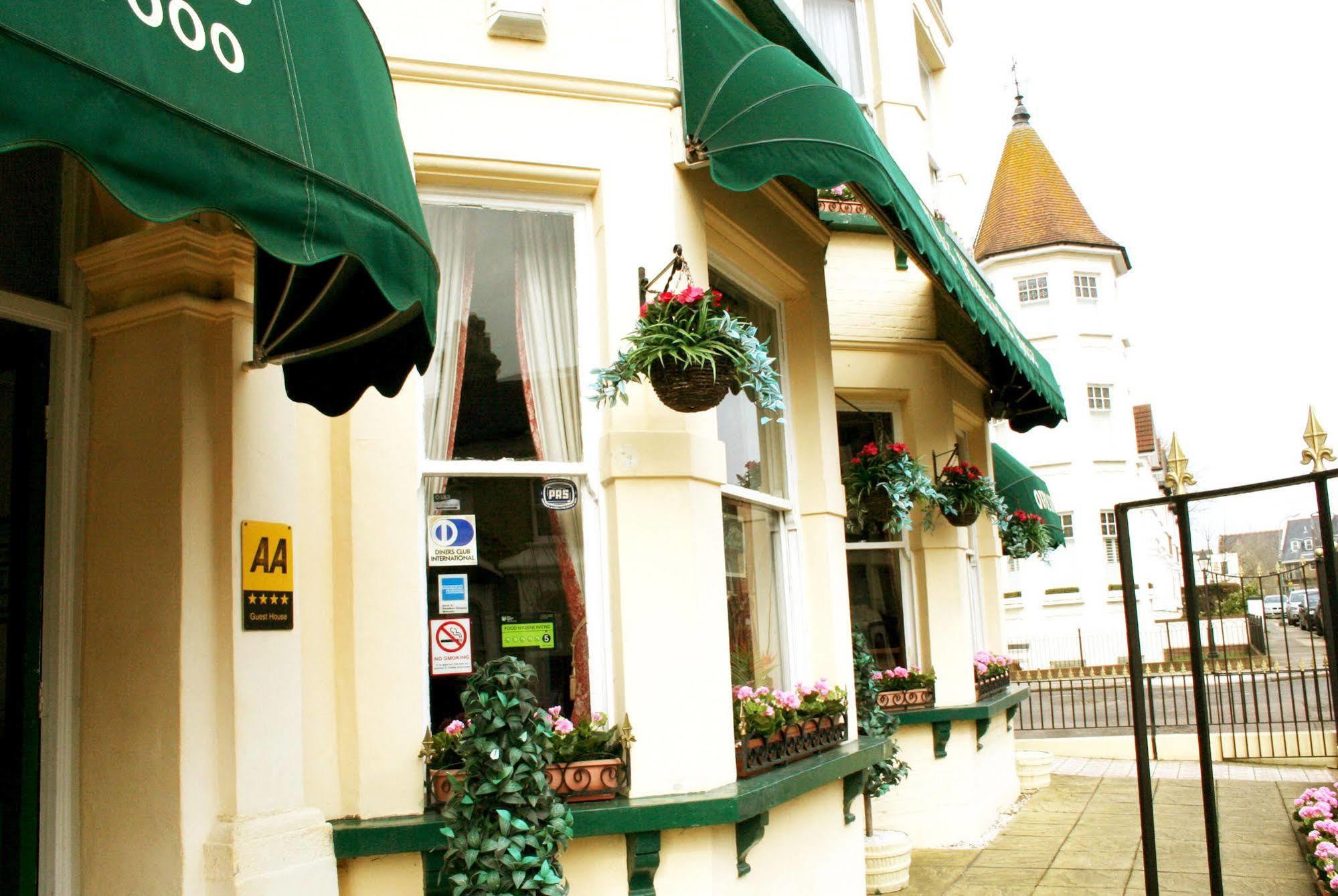 Ilfracombe House Hotel - Near Cliffs Pavilion Southend-on-Sea Bagian luar foto