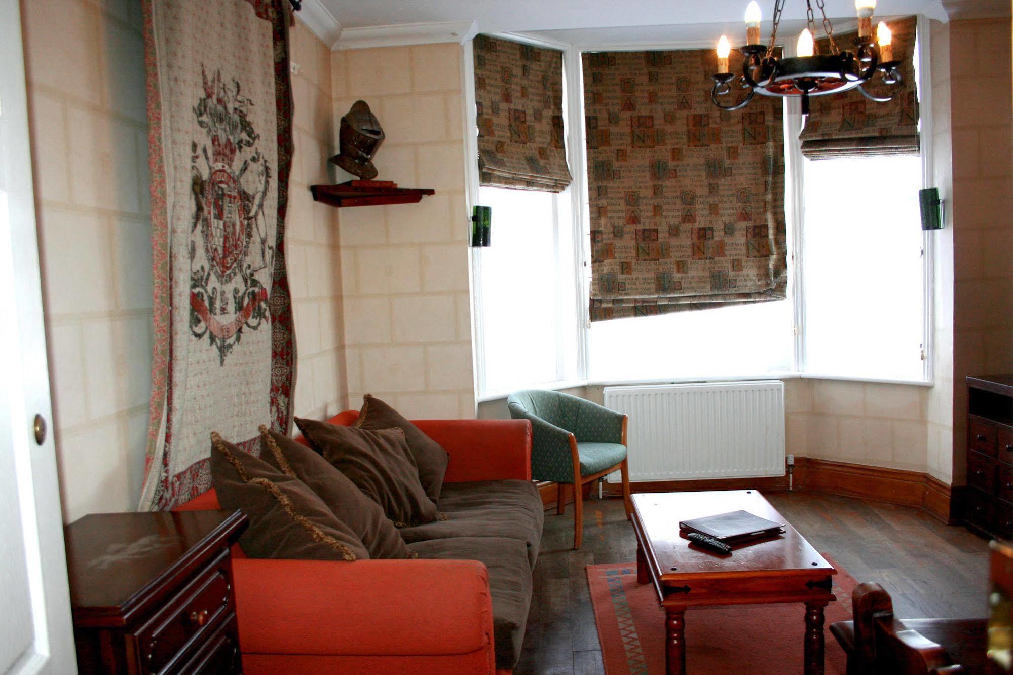 Ilfracombe House Hotel - Near Cliffs Pavilion Southend-on-Sea Bagian luar foto